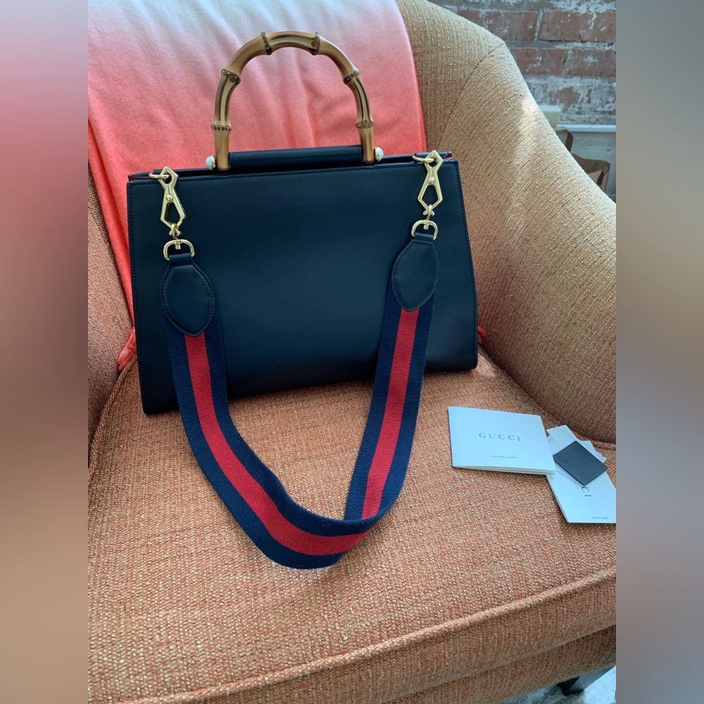 Authentic Gucci Bag Large Nymphaea Two Tone Black/Red (15inx10x6)